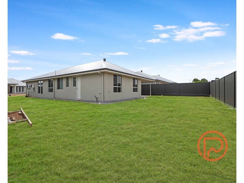 16 Knappstein Avenue, Roseworthy SA 5371