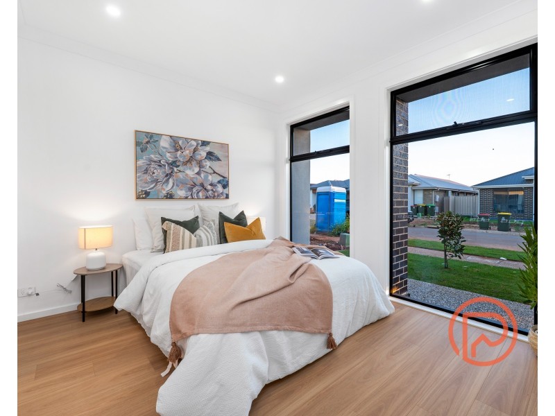 14 Young Court, Munno Para West SA 5115