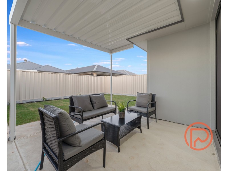 14 Young Court, Munno Para West SA 5115