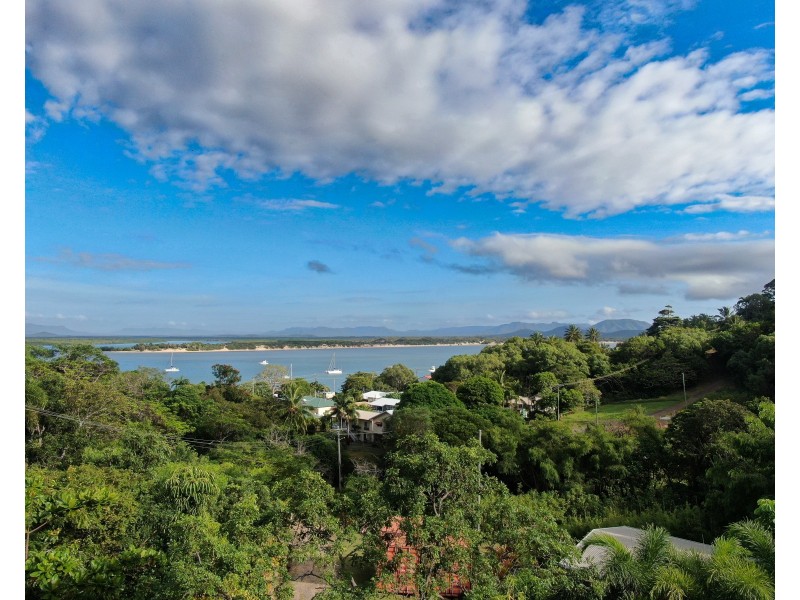 2 Flinders Street, Cooktown QLD 4895
