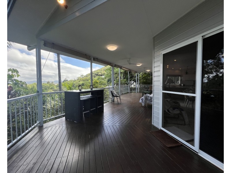 2 Flinders Street, Cooktown QLD 4895