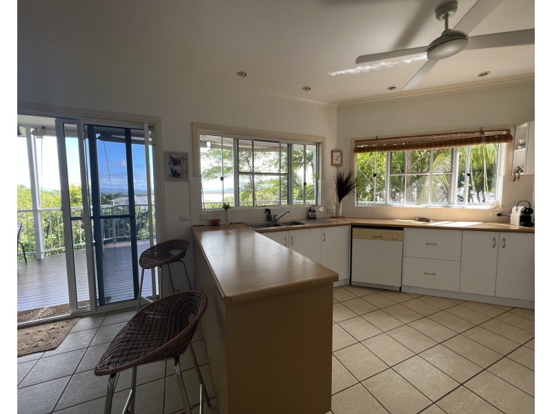 2 Flinders Street, Cooktown QLD 4895