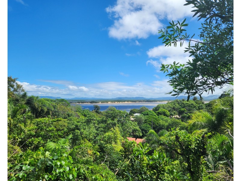 2 Flinders Street, Cooktown QLD 4895