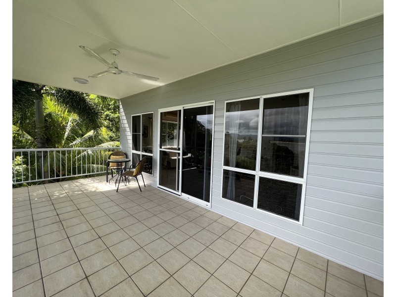 2 Flinders Street, Cooktown QLD 4895