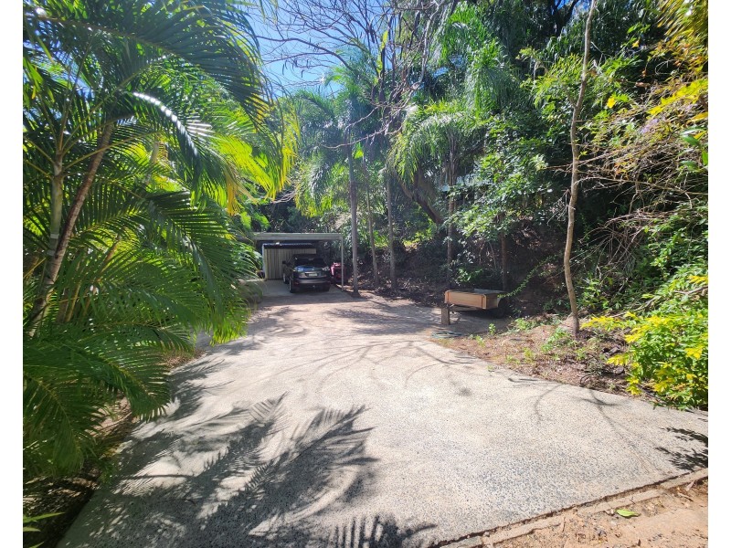 2 Flinders Street, Cooktown QLD 4895