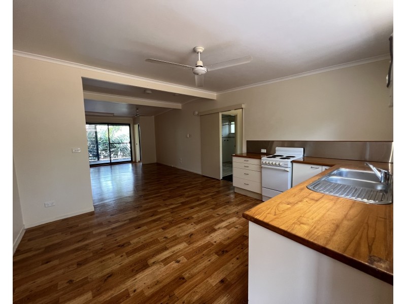 55 Helen Street, Cooktown QLD 4895