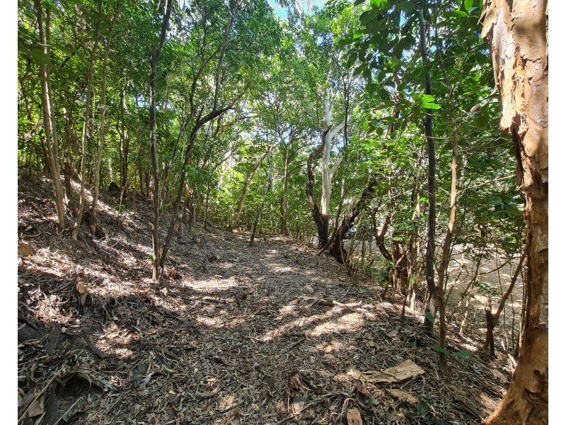 18 Flinders Street, Cooktown QLD 4895