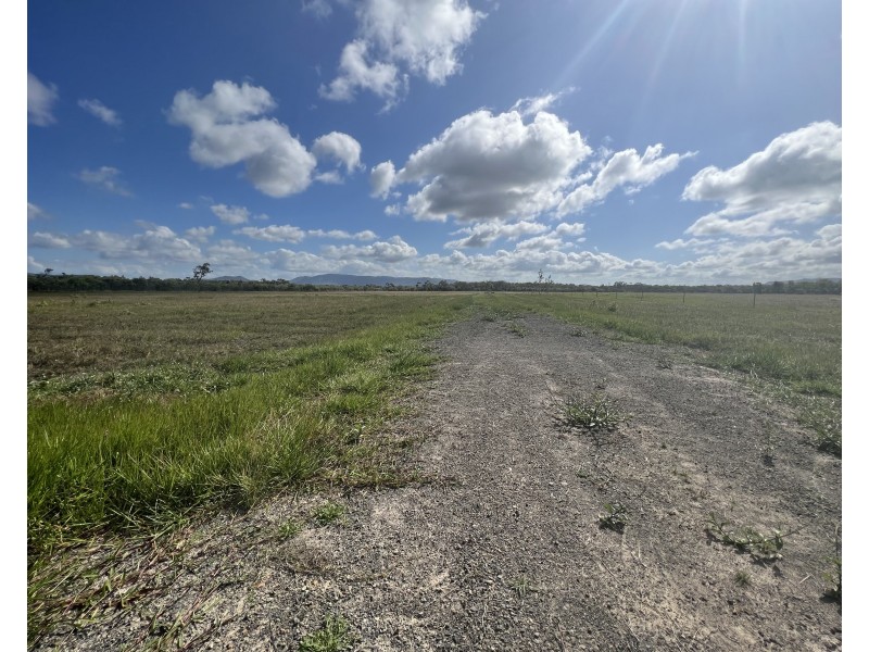 63 Minke Road, Cooktown QLD 4895