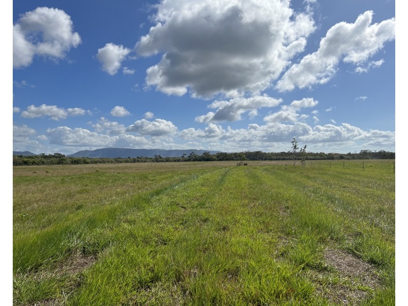 63 Minke Road, Cooktown QLD 4895