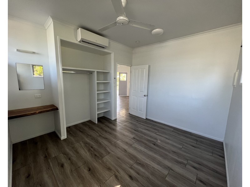 81 Hope Street, Cooktown QLD 4895