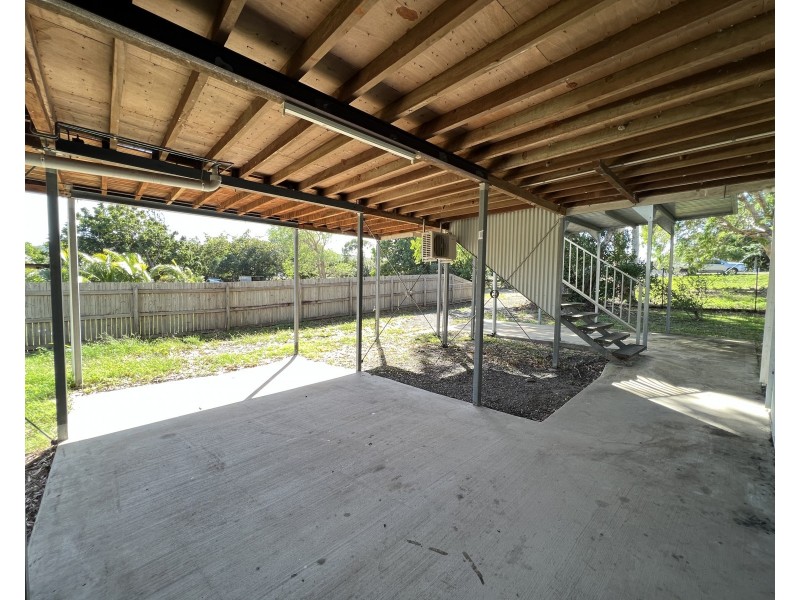 81 Hope Street, Cooktown QLD 4895