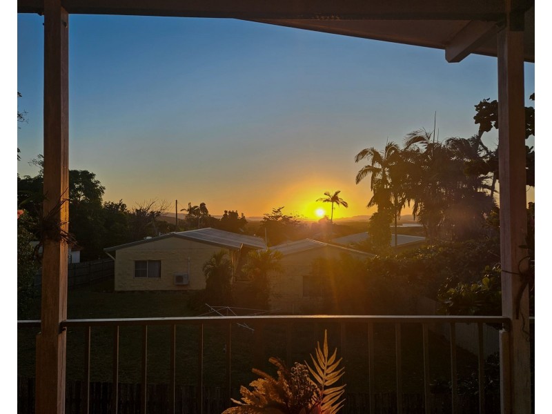 81 Hope Street, Cooktown QLD 4895