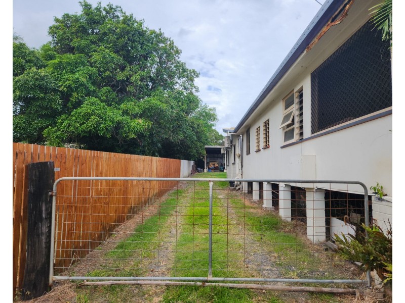 22 Helen Street, Cooktown QLD 4895