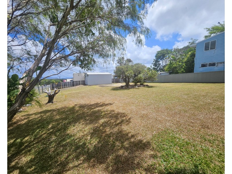 7 Hogg Street, Cooktown QLD 4895