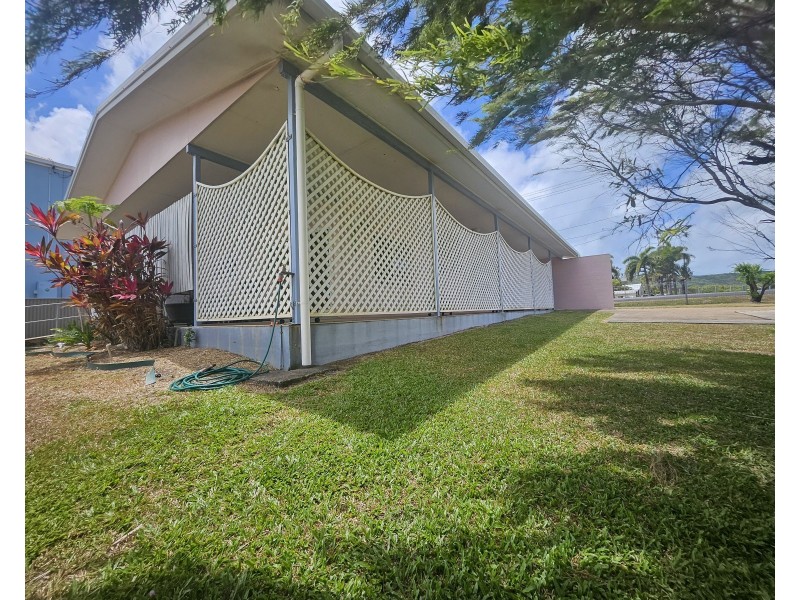 7 Hogg Street, Cooktown QLD 4895