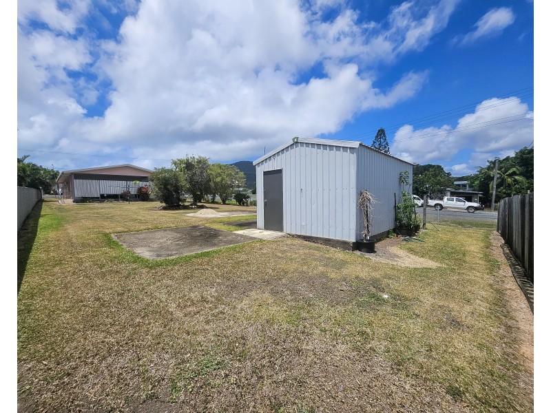 7 Hogg Street, Cooktown QLD 4895