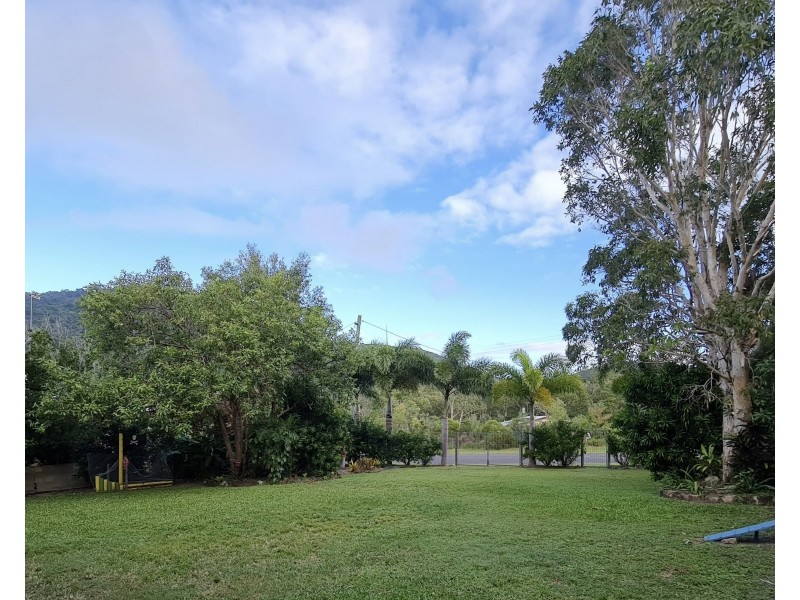 15 Ida Street, Cooktown QLD 4895