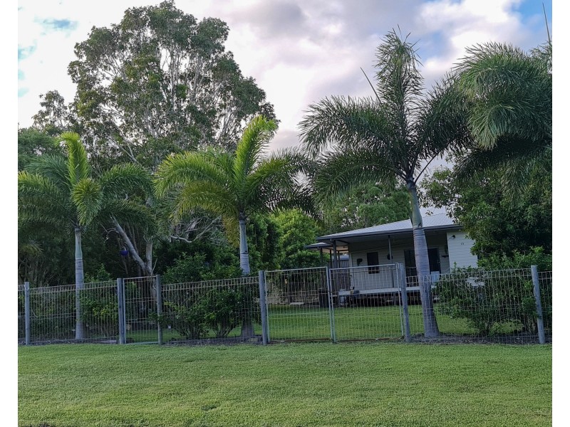 15 Ida Street, Cooktown QLD 4895