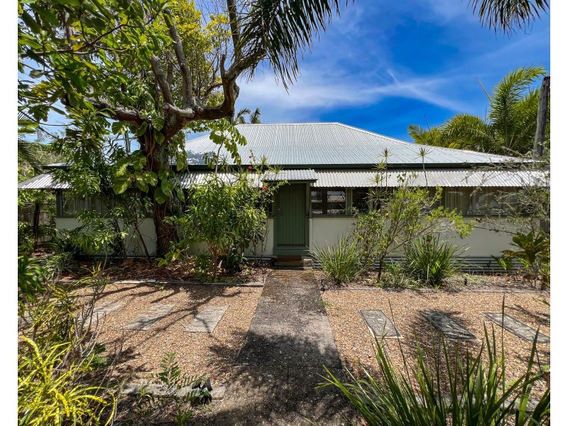 94 Hope Street, Cooktown QLD 4895