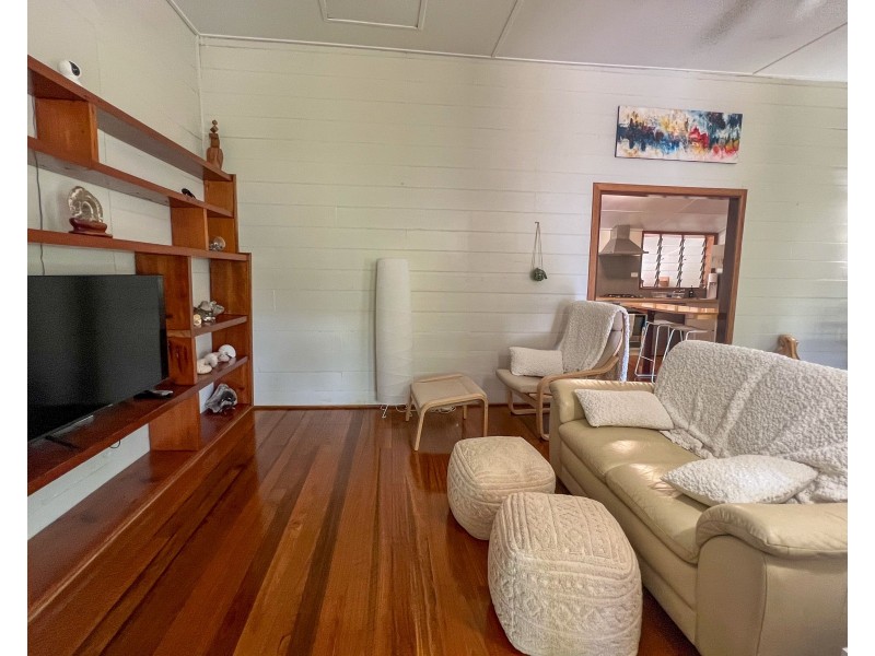 94 Hope Street, Cooktown QLD 4895