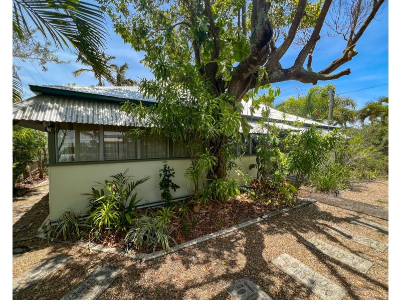 94 Hope Street, Cooktown QLD 4895