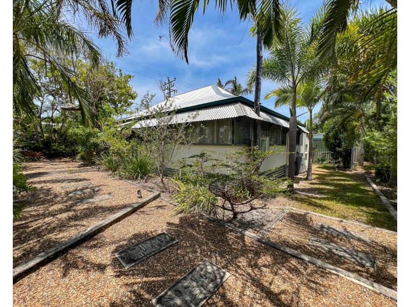 94 Hope Street, Cooktown QLD 4895