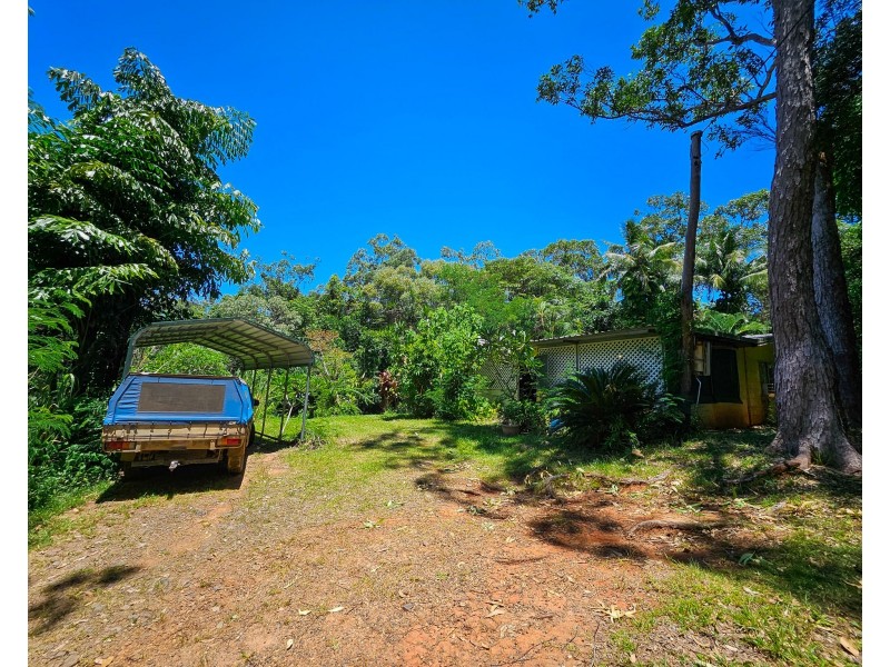 6 Byers Creek Road, Rossville QLD 4895