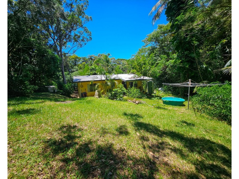 6 Byers Creek Road, Rossville QLD 4895