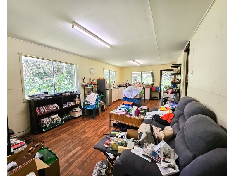 6 Byers Creek Road, Rossville QLD 4895