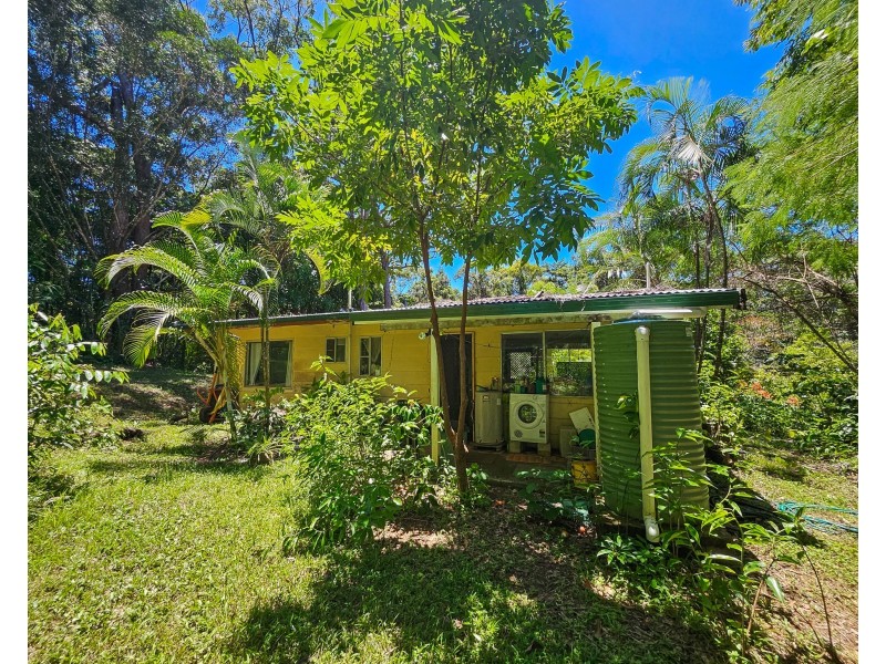 6 Byers Creek Road, Rossville QLD 4895