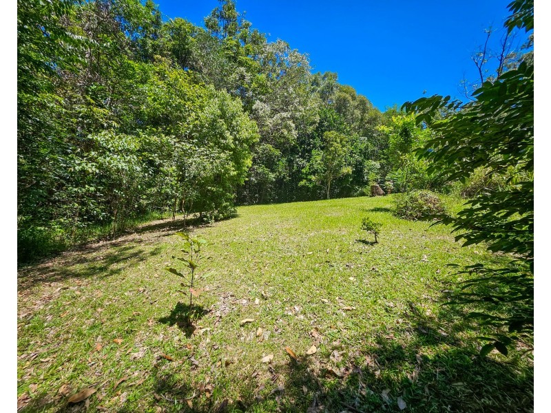 6 Byers Creek Road, Rossville QLD 4895