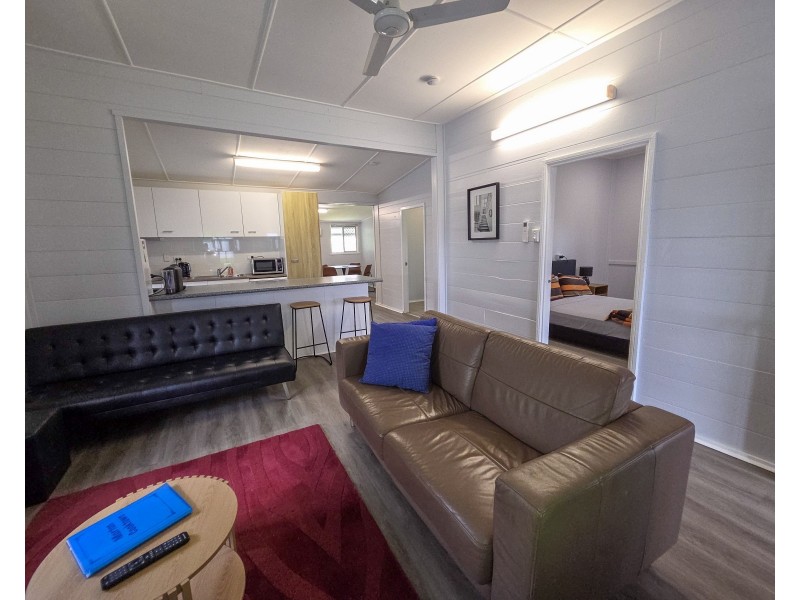 82 Hope Street, Cooktown QLD 4895