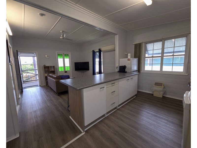 82 Hope Street, Cooktown QLD 4895