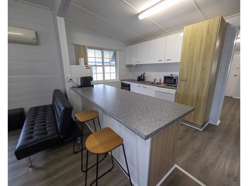82 Hope Street, Cooktown QLD 4895