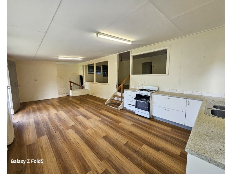 12 Hogg Street, Cooktown QLD 4895