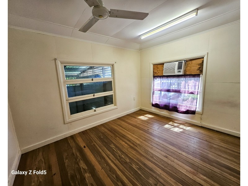 12 Hogg Street, Cooktown QLD 4895