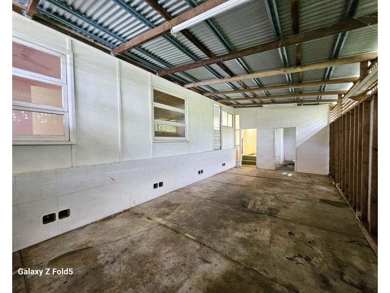 12 Hogg Street, Cooktown QLD 4895