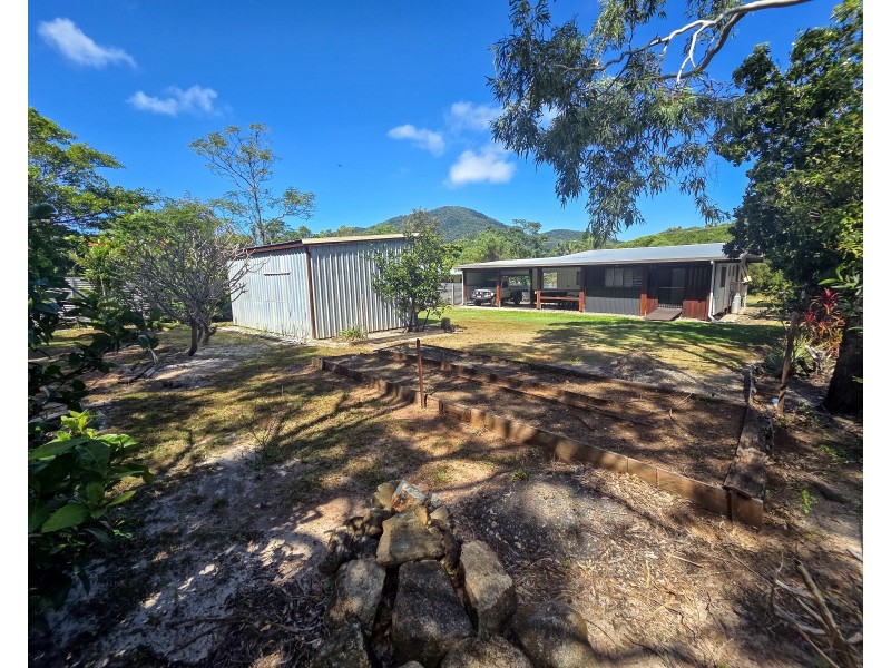 3 Kerr Street, Cooktown QLD 4895