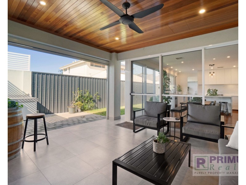 10A Reen Street, St James WA 6102