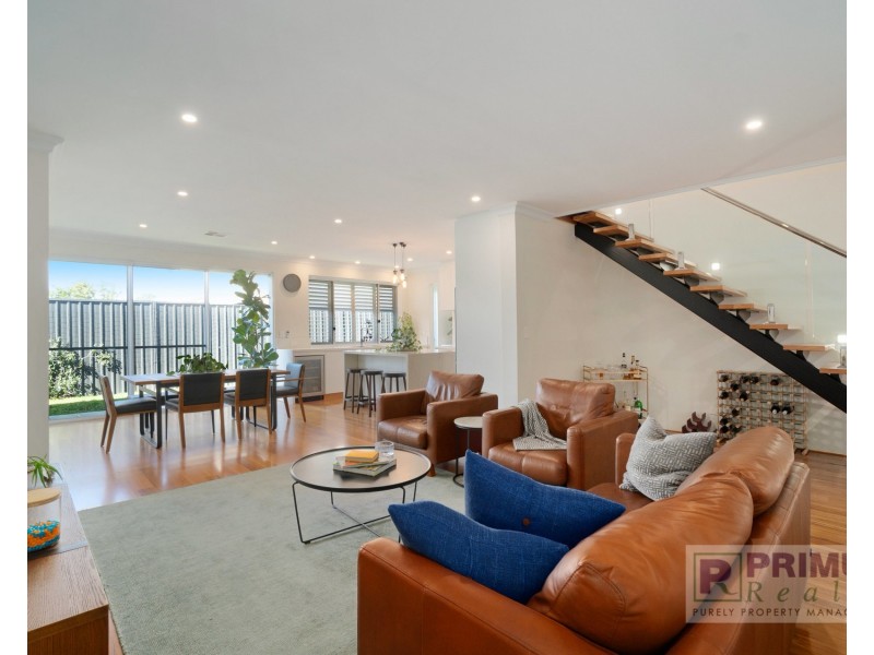 10A Reen Street, St James WA 6102