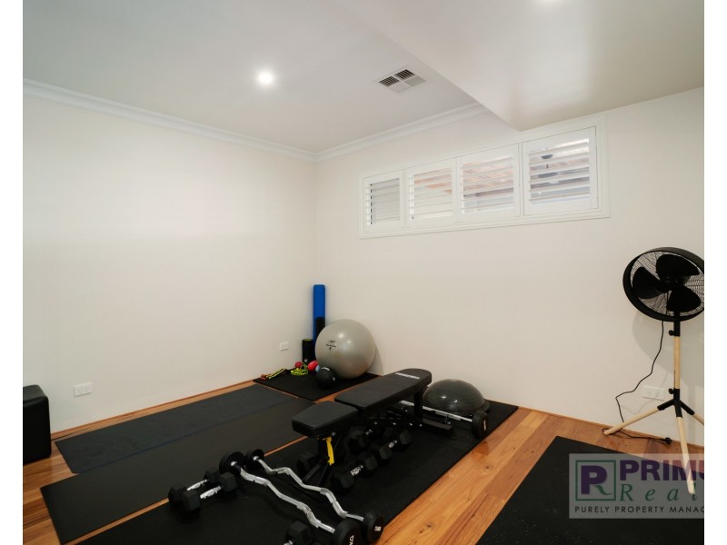 10A Reen Street, St James WA 6102