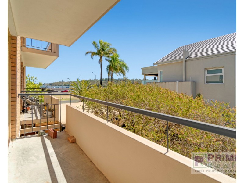 7/2 Stirling Street, South Perth WA 6151