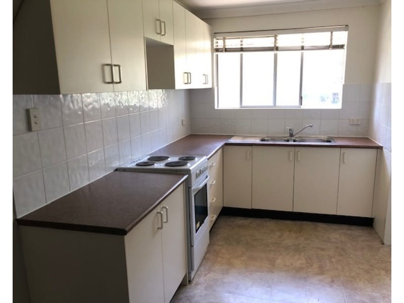 4/8-10 Wrentmore Street, Fairfield NSW 2165