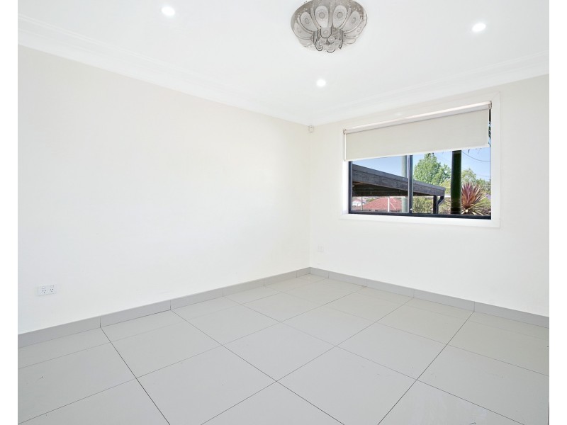 162 Victoria Street, Smithfield NSW 2164