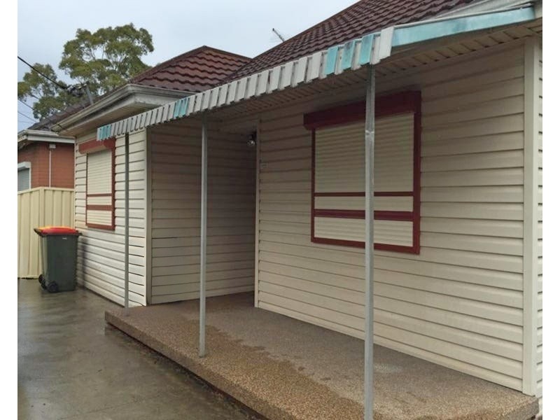 122 The Horsley Drive, Carramar NSW 2163