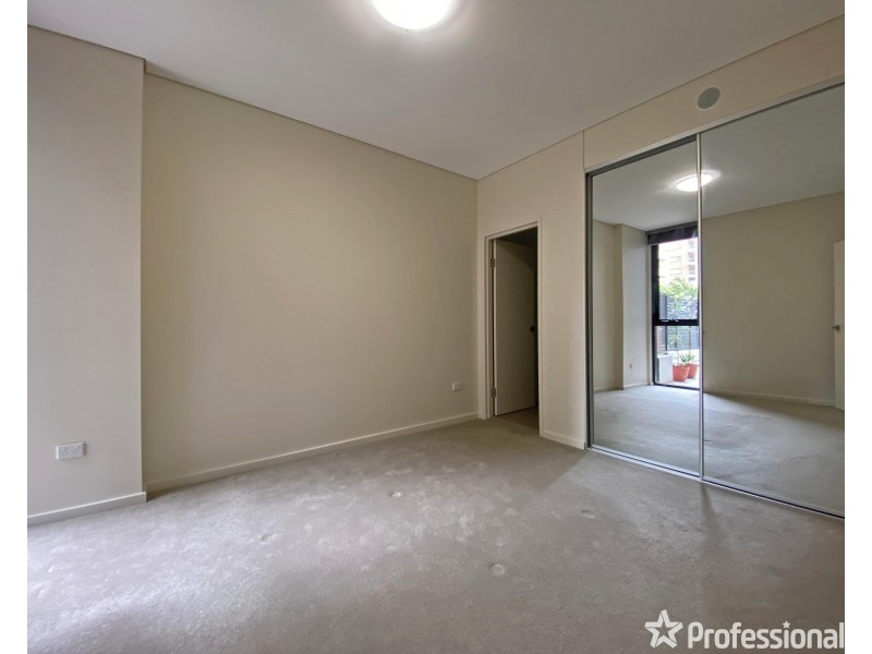 6/1 Bathurst Street, Liverpool NSW 2170