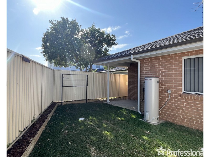 51A Melbourne road, St Johns Park NSW 2176