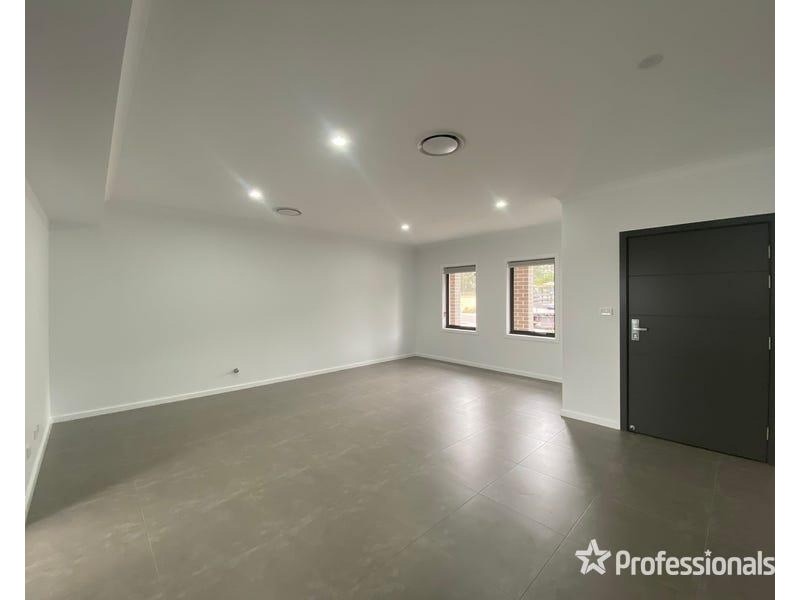 14B Ledwell Way, Oran Park NSW 2570