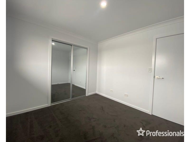 14B Ledwell Way, Oran Park NSW 2570
