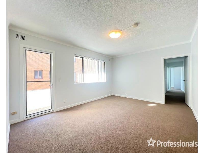 7/79 Harris Street, Fairfield NSW 2165